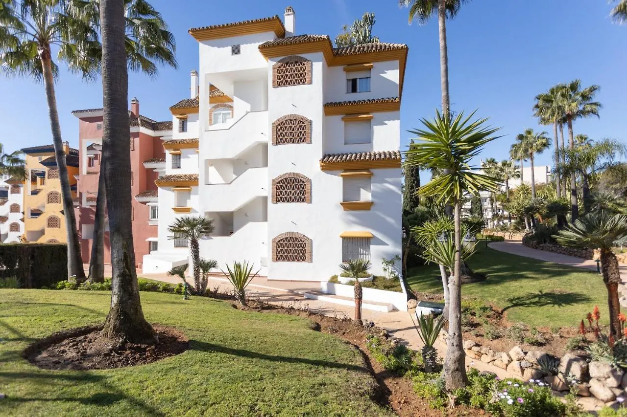 Golden Mile Luxury Ground Floor Apartment Near Puente Romano Marbella 0*,  Spain